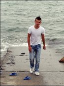 Patryk Gawe�